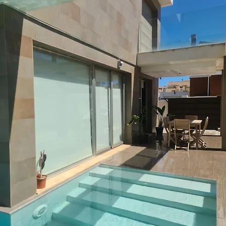 Luxury Village *